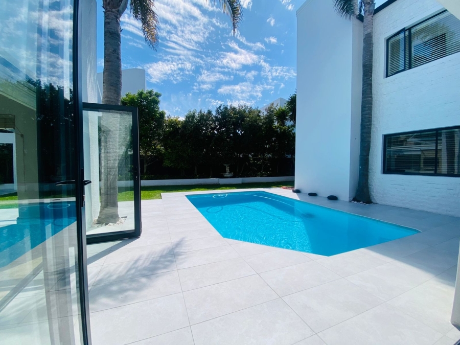 5 Bedroom Property for Sale in Sunset Beach Western Cape